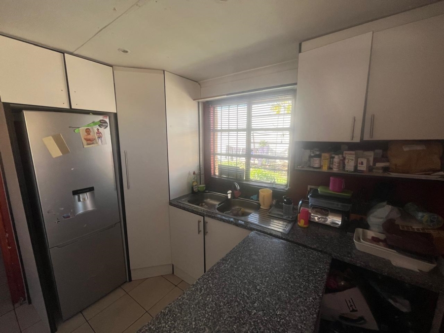 2 Bedroom Property for Sale in Kwazakhele Eastern Cape